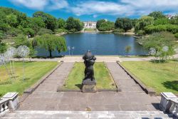 Veduta panoramica del parco Wade Lagoon e del Cleveland Museum of Art in estate, Ohio, USA - © Lucky-photographer / Shutterstock.com