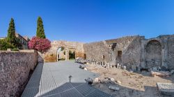 Veduta panoramica delle rovine di Santa Maria a Palmela, antica chiesa all'interno del castello.

