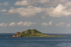 Veduta panoramica dell'isola di Saba, nei pressi di St. Thomas, Antille Olandesi.

