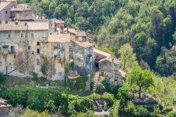 Veduta panoramica di Poggio Moiano, Rieti (Lazio). Sorge su una collina alle falde del Monte Miano  - © Stefano_Valeri / Shutterstock.com