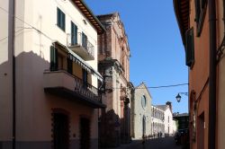 Via del centro di Umbertide, il borgo della Provincia di Perugia