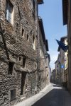 Una via del centro medievale di Pergola, nelle Marche