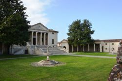 Villa Badoer, opera di Andrea Palladio, a Fratta Polesine in Veneto. Dal 1996 questa villa palladiana è inserita nella lista dei patrimoni dell'umanità dell'Unesco. L'edificio ...