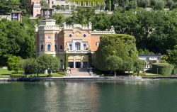 Villa Feltrinelli a Gargnano, Lombardia, Italia. Questa splendida dimora, oggi sede del lussuoso Grand Hotel, venne costruita fra il 1892 e il 1899. Negli anni della seconda guerra mondiale, ...