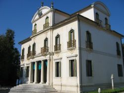 Villa Widmann Rezzonico Foscari Costanzo si trova sulla Rivera del Brenta a Mira di Venezia, in Veneto - © Mhwater, CC BY-SA 3.0, Wikipedia