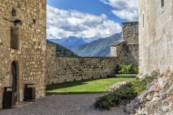 Visita al Castello di Stenico in Trentino - © Luca Giubertoni / Shutterstock.com