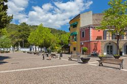 Visita al centro della località termale di Telese in Campania. - © Francesca Sciarra / Shutterstock.com