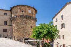 Visita al centro storico di Cetona: l'antico Rivellino del borgo