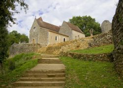 Visita al complesso del Chateau de Bonagil in Aquitania, Francia © Raimundo79 / Shutterstock.com