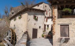 Visita al Molinetto della Croda, antico mulino ad acqua di Refrontolo in Veneto