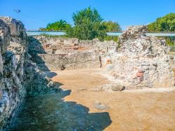 Visita alla città romana di Fordongianus in Sardegna