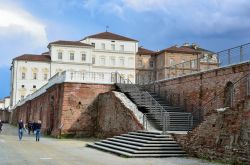 L'itinerario che porta all'escursione per visitare Venaria Reale, Torino (Piemonte) - Visitare Venaria Reale non comporta solo avere a che fare con un esempio di edilizia riuscita bene, ...