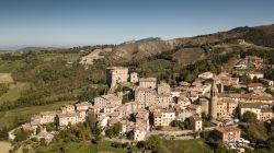 Vista aerea del borgo di Sant'Agata Feltria in Romagna