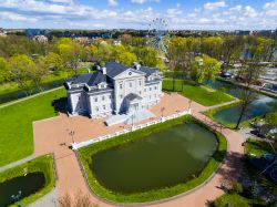 Vista aerea di un parco di Kaliningrad in Russia.