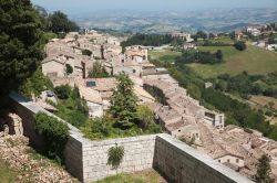 Vista dall'alto del borgo di Civitella del Tronto, regione Abruzzo.