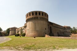 Vista d'insieme del Castello di Imola, la Rocca Sforzesca si trova nei pressi del centro storico della città romagnola