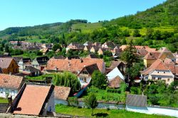 Vista panoramica del borgo di Biertan sito UNESCO in Transilvania, famoso per le chiese fortificate sassoni