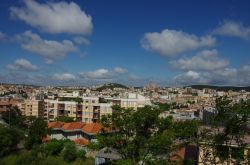 Vista panoramica del centro di Nuoro, il capoluogo di provincia della Sardegna che ha dato i natali a Grazia Deledda