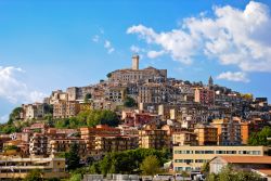 Vista panoramica di Palombara Sabina nel Lazio: la cittadina si trova in Provincia di Roma