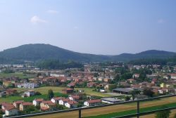 Vista panoramica di Stabio, paese della Svizzera al confine con l'Italia - © Geofix, CC BY-SA 3.0, Wikipedia