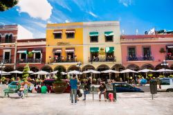 Zocalo Square a Puebla, Messico, in una giornata di sole. E' una delle antiche zone meglio conservate della città  - © Aleksandar Todorovic / Shutterstock.com