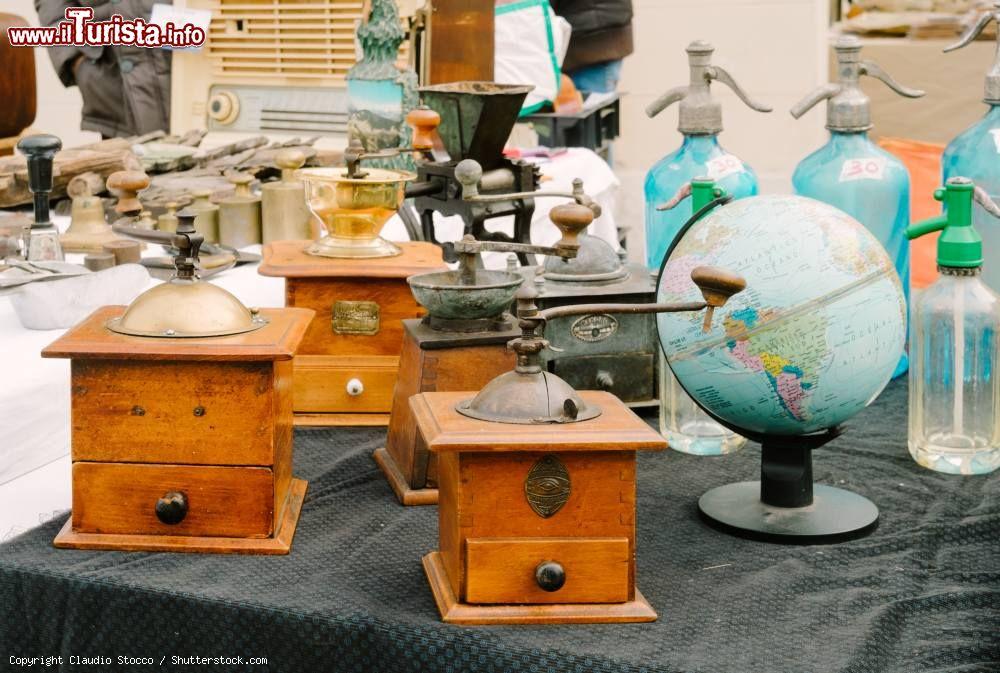 Immagine Pistoia Toscana, il Mercato Antiquario del centro storico - © Claudio Stocco / Shutterstock.com