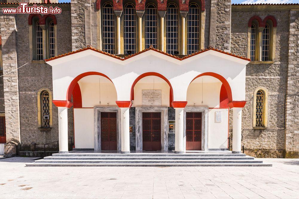 Immagine Porticato all'ingresso del monastero di Kalambaka, Grecia - © Anton_Ivanov / Shutterstock.com
