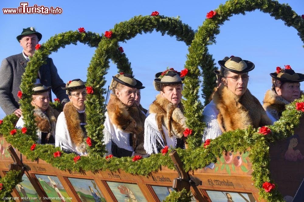 Immagine Dettaglio della Processione di San Leonardo in novembre, a Murnau am Staffelsee  - © Wolfilser / Shutterstock.com