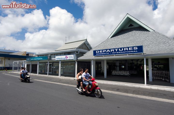 Immagine Il Rarotonga International Airport, l'aeroporto per chi vola su Avarua e l'arcipelago delle Isole Cook - © ChameleonsEye / Shutterstock.com