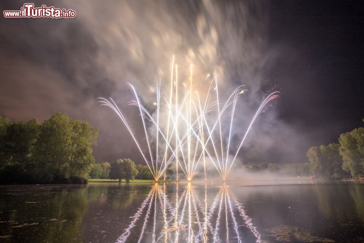 Immagine Rhein in Flammen, Germania - © Tobias Arhelger/ Shutterstock.com