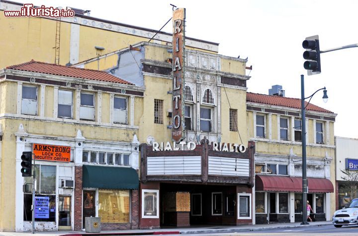 Immagine Il Rialto Theater a Pasadena sud, in California - © Philip Pilosian / Shutterstock.com