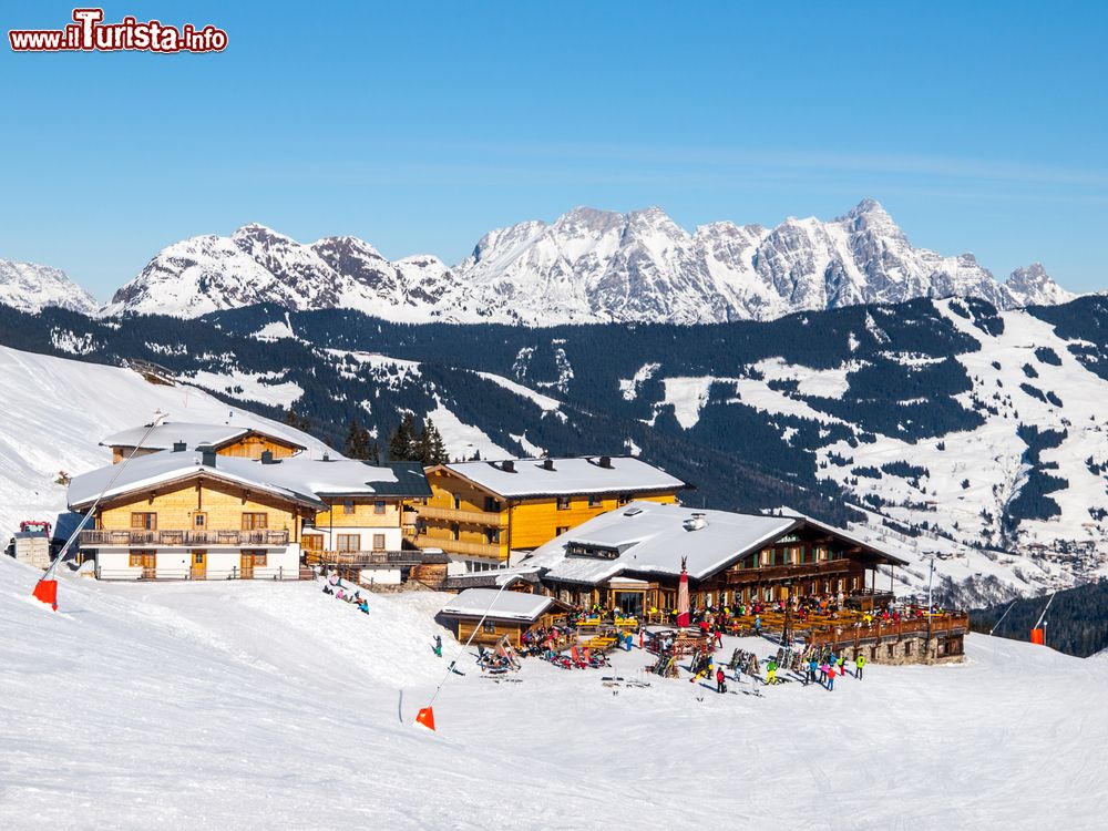Immagine Ristorante sulle piste da sci nel comprensorio di Saalbach Hinterglemm a Leogang, Austria.