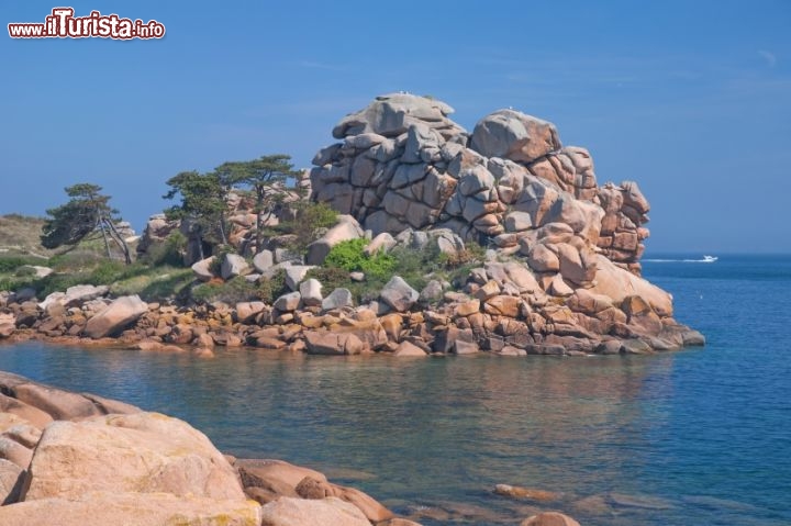 Immagine Le famose rocce di granito rosa a Ploumanac'h (Francia) - © eurotravel / iStockphoto LP.