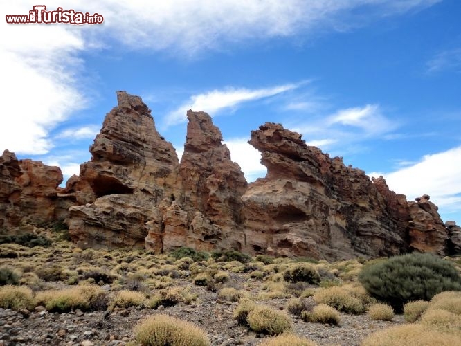 Immagine Ammassi di roccia vulcanica ai piedi del vulcano Teide (Tenerife, isole Canarie).