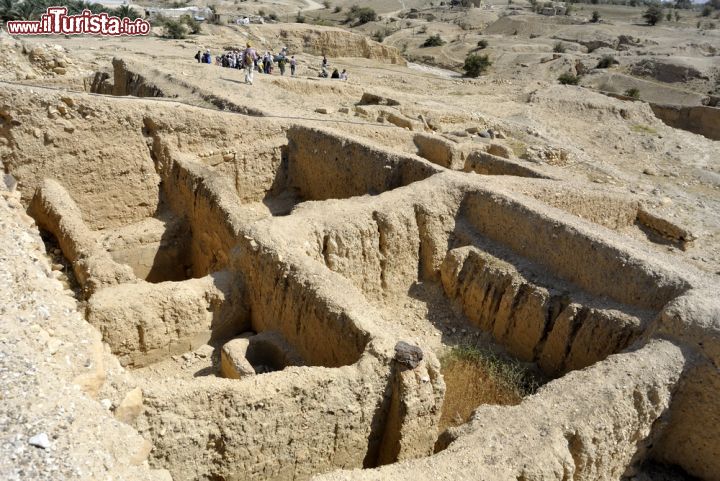 Immagine Le rovine del Palazzo Hasmonean a Gerico fanno intuire l'antichissima storia di questa città, forse la più vetusta di tutto il pianeta Terra - © leospek / Shutterstock.com