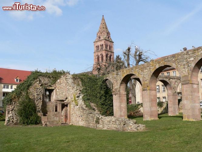 Immagine Rovine dell'Abbazia di Munster in centro dell'omonimo borgo dell' Alsazia - © Wernain S. -  CC BY-SA 3.0 - Wikimedia Commons.