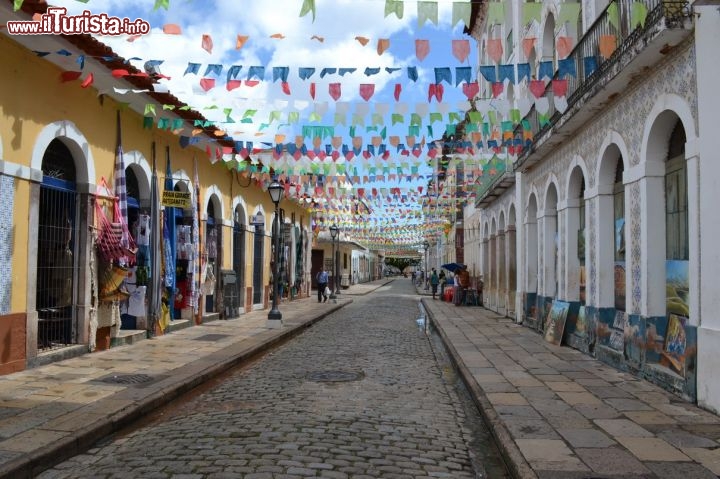 Immagine La tipica Rua Trapiche in centro a Sao Luis nel Brasile nord orientale