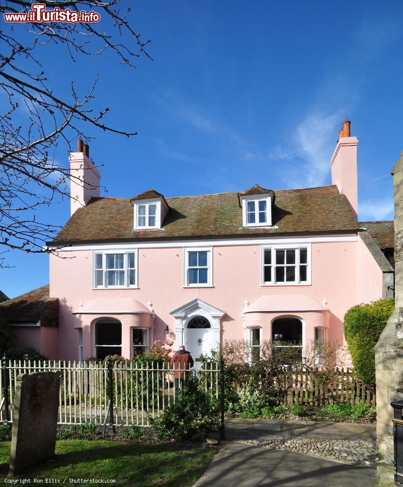 Immagine Una casa del 19° secolo in centro a Rye, East Sussex, Inghilterra - © Ron Ellis / Shutterstock.com