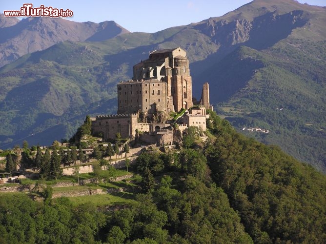 Immagine Sacra di San Michele, complesso medievale sulla Via Francigena ad Avigliana - Foto, cortesia: www.sacradisanmichele.com