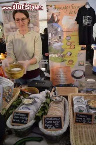 Immagine Prodotti gastronomici della Corsica occidentale, presentati alla Sagra della castagna di Bocognano (Ajaccio)