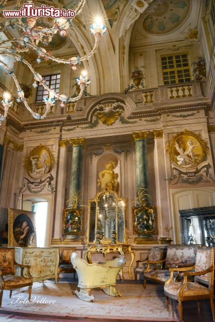 Immagine Una sala del Castello di Piea, cittadina in provincia di Asti - © Castello di Piea