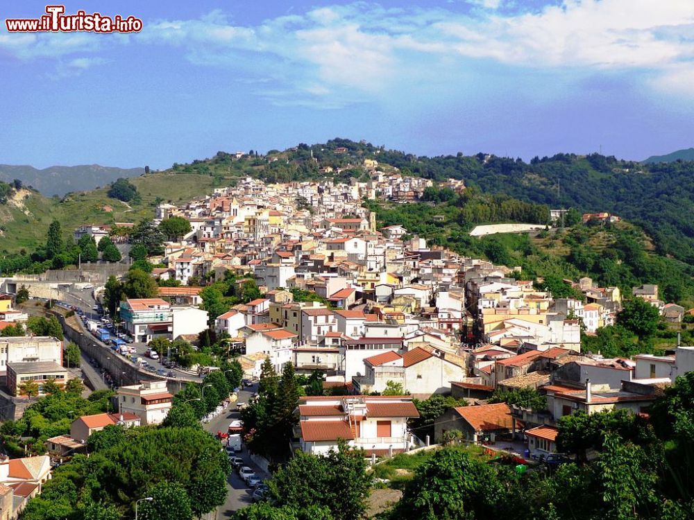 Immagine San Pier Niceto vista del borgo in Sicilia, provincia di Messina - © Effems, CC BY-SA 4.0, Wikipedia