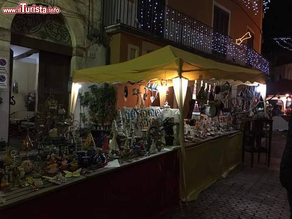 Immagine San Potito Sannitico, le bancarelle del mercatino di Natale