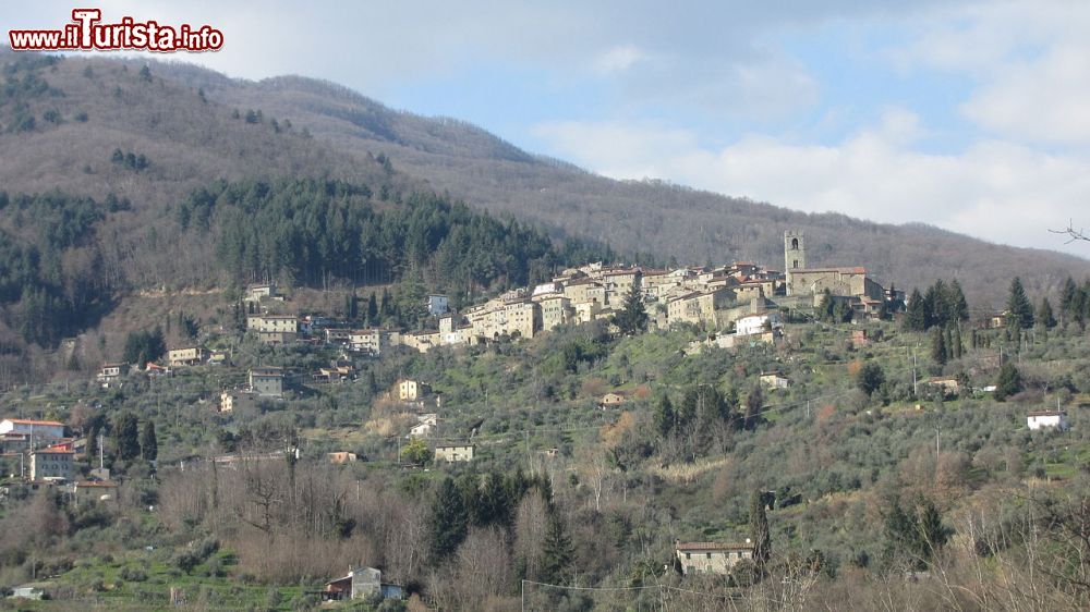 Immagine San Quirico di Valleriana a Pescia in Toscana  - © Bukkia, CC0, Wikipedia