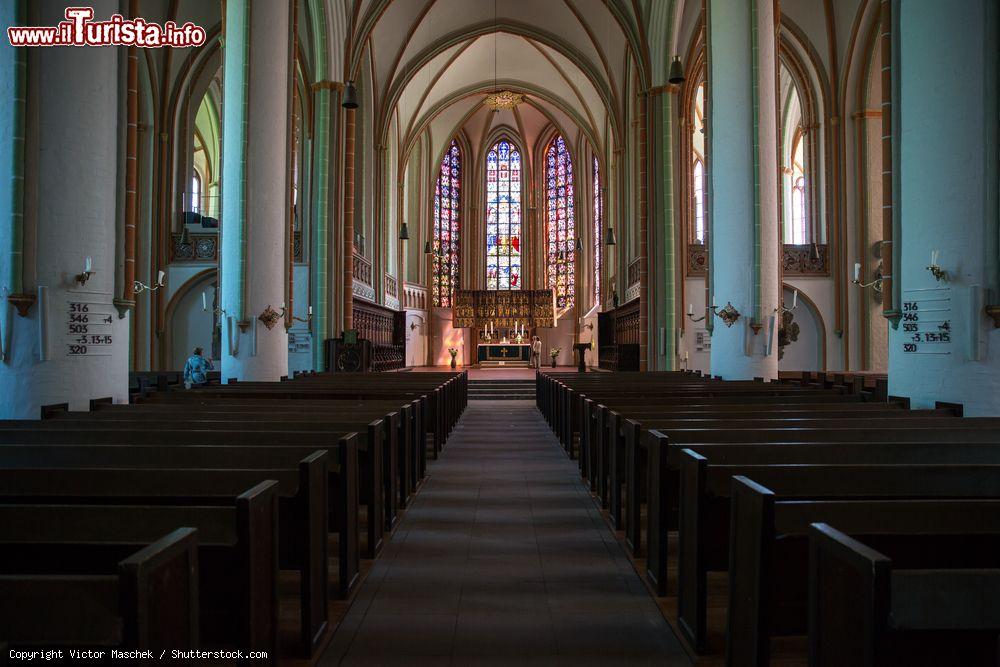 Immagine L'interno gotico di Sankt Johanniskirche, la chiesa simbolo di Luneburg