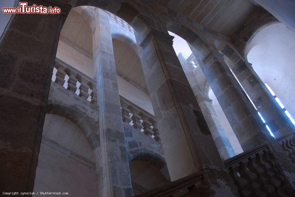 Immagine Scalinata medievale nel castello di Narbonne, Francia - © cynoclub / Shutterstock.com