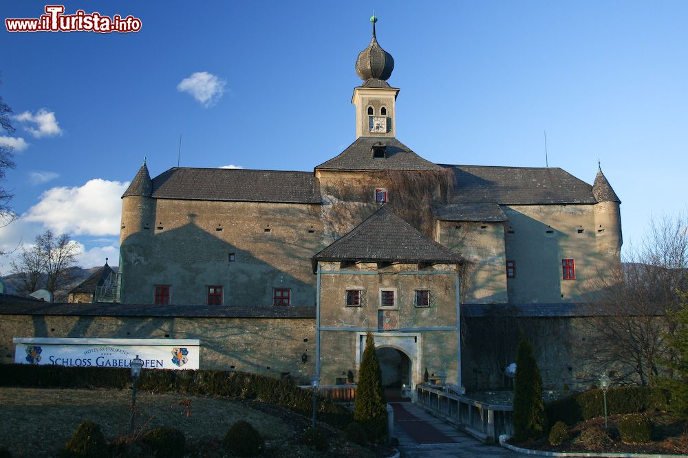 Immagine Schloss Gabelhofen, il castello di Fohnsdorf in Austria - © Mario Taferner - CC BY 3.0, Wikipedia