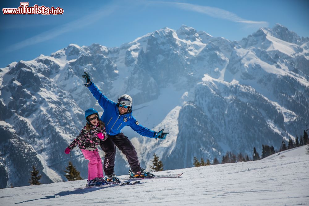 Immagine Sciare a Folgarida con i bambini - © Ph Tommaso Prugnola - Adamello Ski