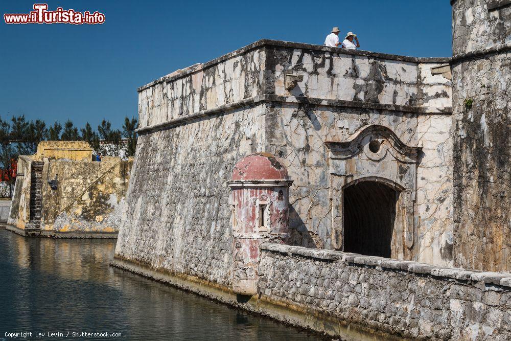 Immagine Uno scorcio del forte San Juan de Ulua nella città di Veracruz, Messico. Venne costruito dagli spagnoli nel 1519 sull'isola di Ulua vicino alle coste del Golfo del Messico - © Lev Levin / Shutterstock.com
