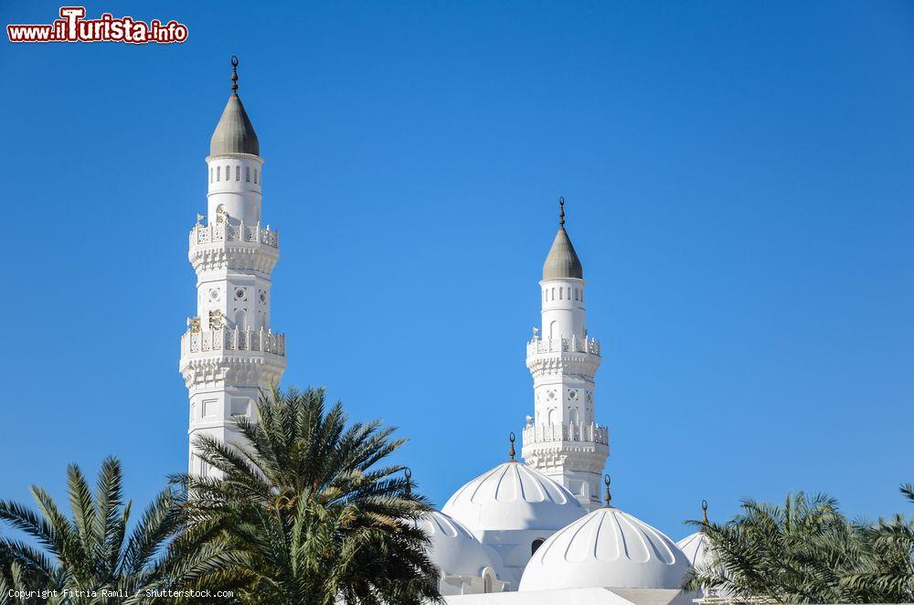 Immagine Uno scorcio della moschea di Quba nei pressi di Medina, Arabia Saudita. E' la prima moschea costruita nella storia dell'Islam: venne edificata da Maometto che posò la prima pietra appena giunto a Medina. Venne poi completata dai suoi compagni - © Fitria Ramli / Shutterstock.com